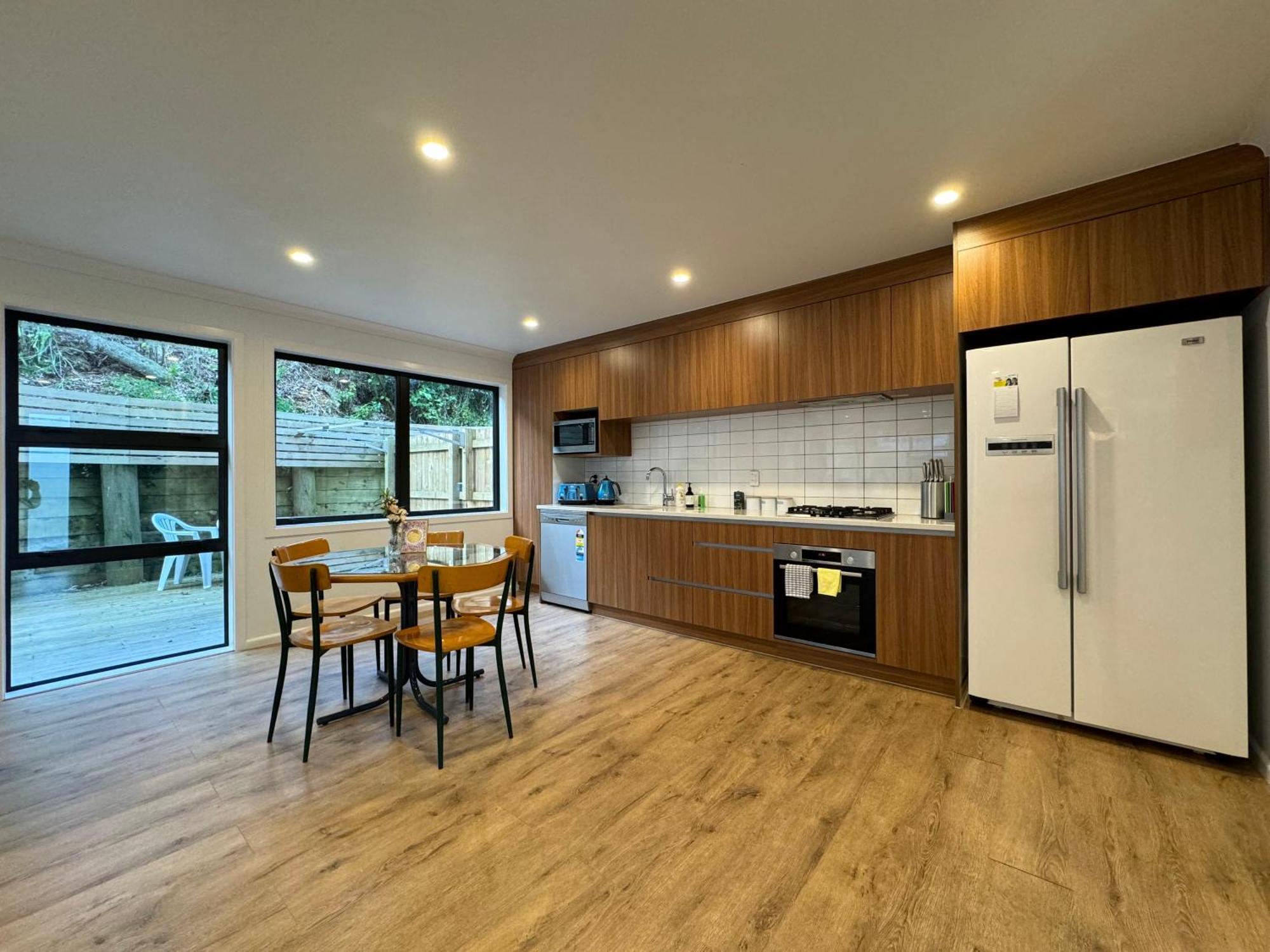 No Party Allowed, Entire Brand New 3 Bedroom Townhouse, Free Unlimited Fibre Wifi And Free Parking Веллінгтон Екстер'єр фото